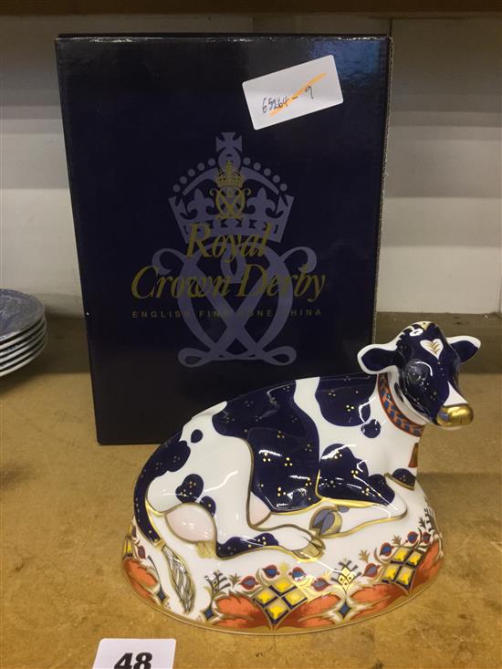 Royal Crown Derby Fresian Cow Buttercup paperweight